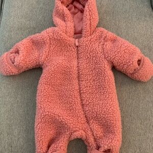 Cozy Pink Snow body suit Sherpa 3-6 months One Piece with bear hoodie